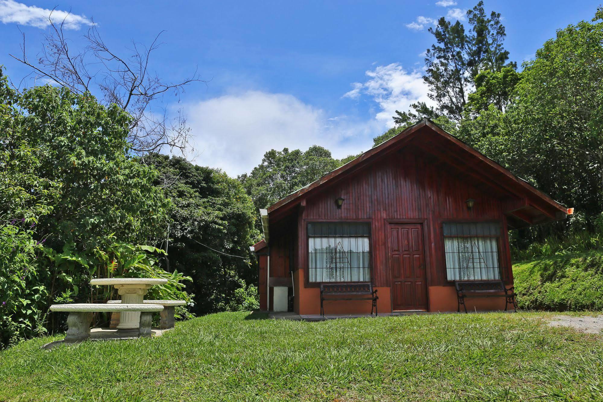 Cabanas La Pradera Monteverde Exterior photo
